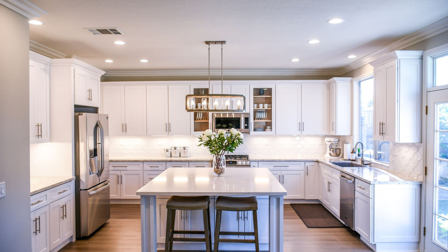 Spring Cleaning: 10 Glass Cleaning Tips for Crystal-Clear Views