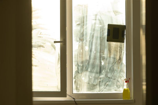 Keep Glass Clean How to Keep Glass Clean Longer: Prevent Dust and Fingerprints ...