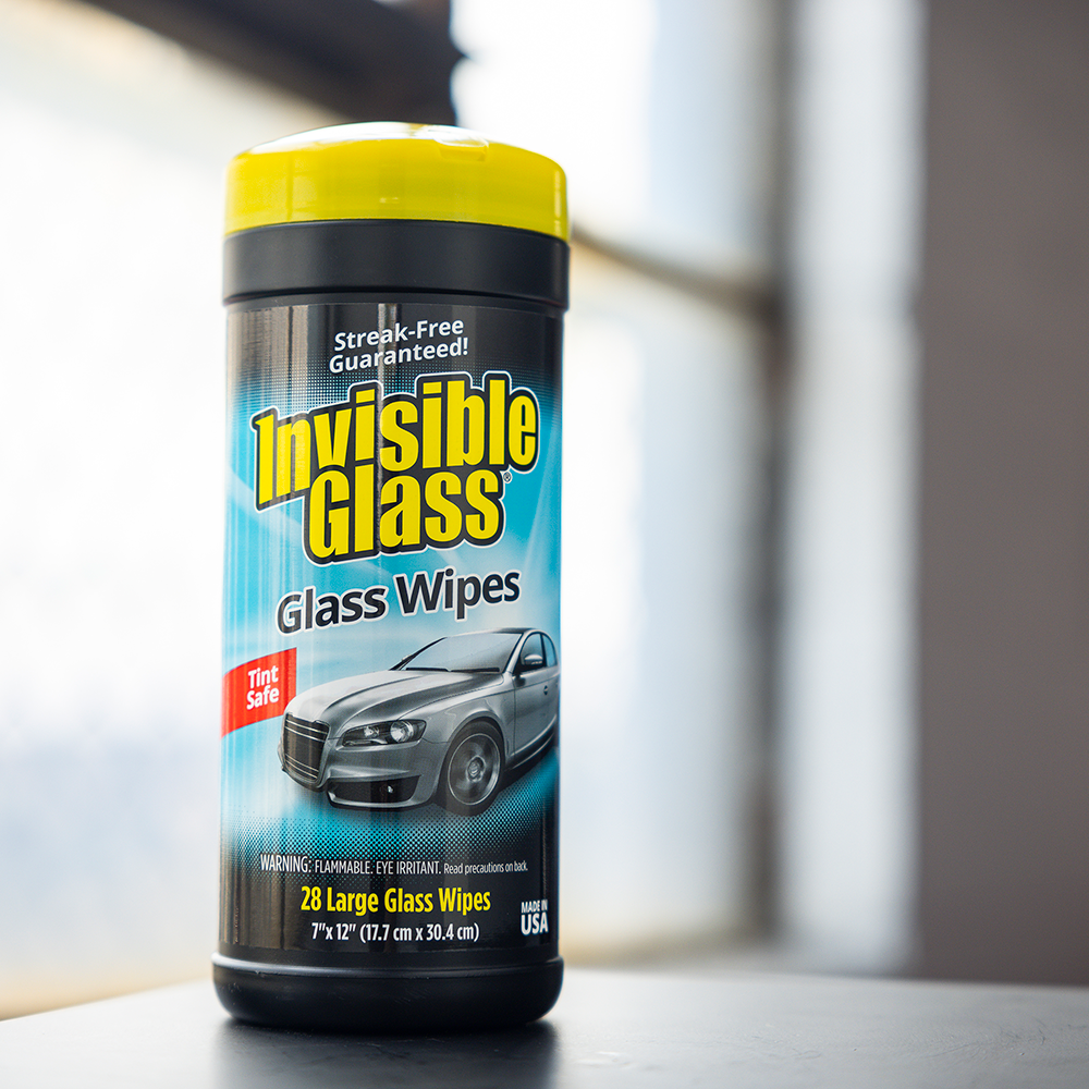  Invisible Glass 90166 28-Count Lint-Free and Ammonia-Free Large  Glass Cleaning Wipes are Tint Safe Enjoy Streak Free Windows, Mirrors, and  Glass for Home and Auto : Everything Else